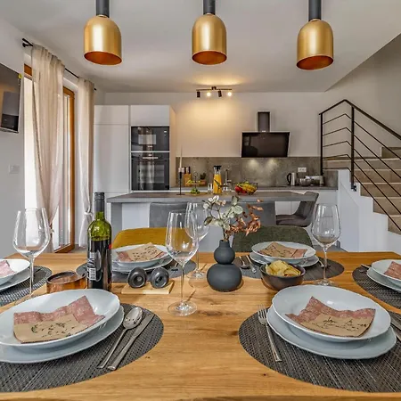 Holiday home 3 Bedroom Awesome In