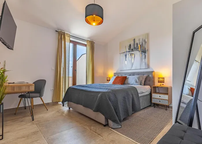 3 Bedroom Awesome In Semesterbostad Vodnjan