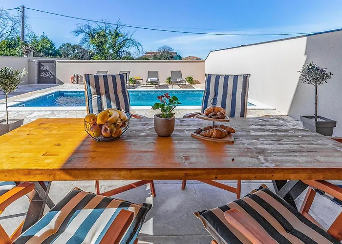 Semesterbostad 3 Bedroom Awesome In