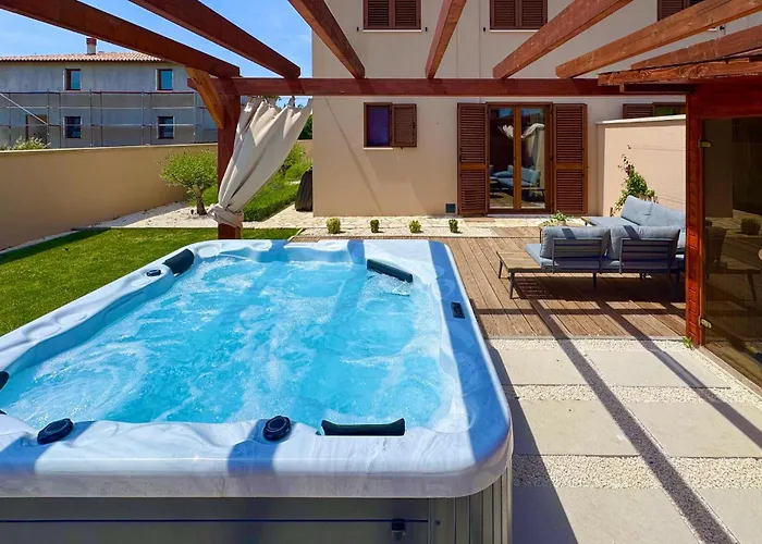 3 Bedroom Awesome In *